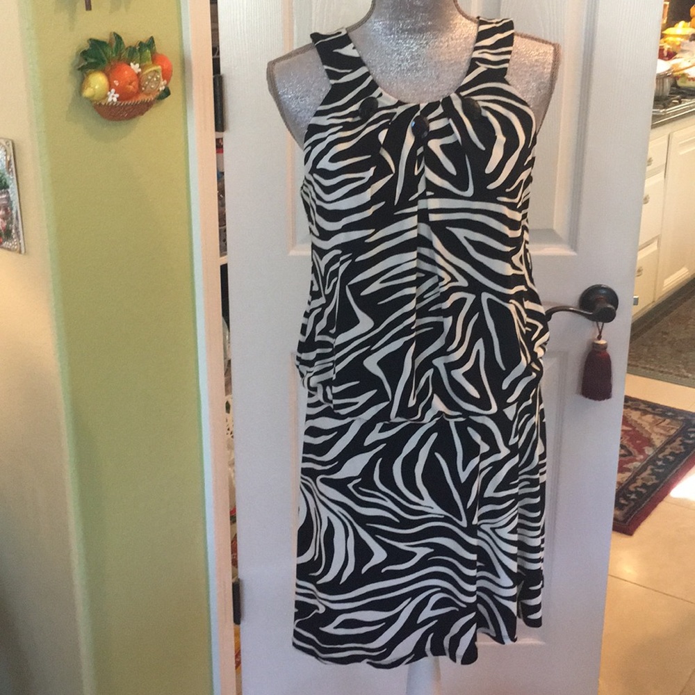 VERY PRETTY DRESS, SIZE 12